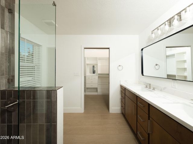 15215 N 7TH Place, Phoenix, AZ 85022