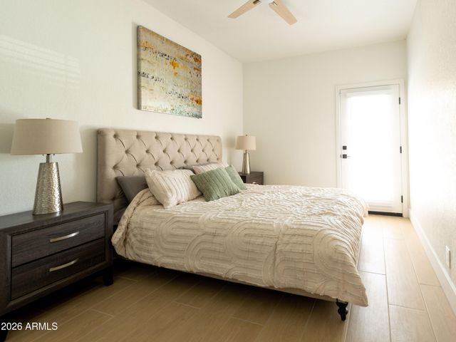 15215 N 7TH Place, Phoenix, AZ 85022