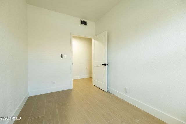 15215 N 7TH Place, Phoenix, AZ 85022