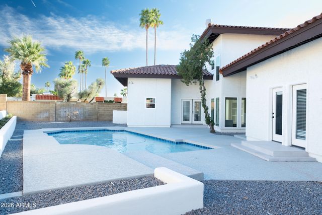 15215 N 7TH Place, Phoenix, AZ 85022