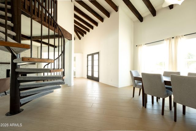 15215 N 7TH Place, Phoenix, AZ 85022