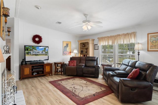 20334 WOODSIDE STREET, Brooksville, FL 34601