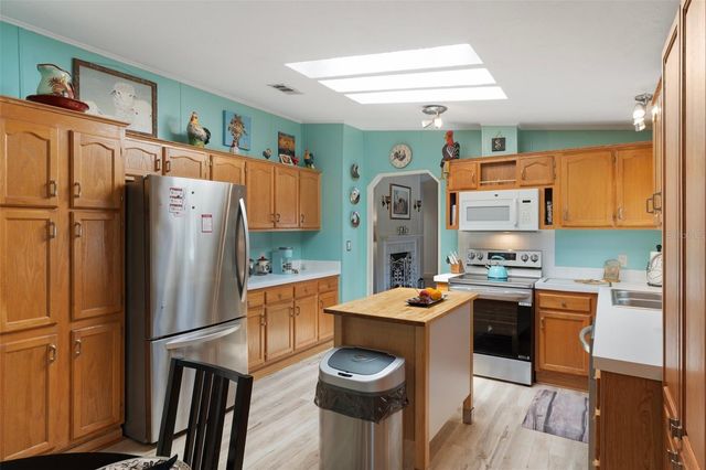 20334 WOODSIDE STREET, Brooksville, FL 34601