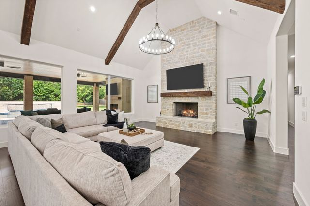 160 S Woodland Trail, Double Oak, TX 75077