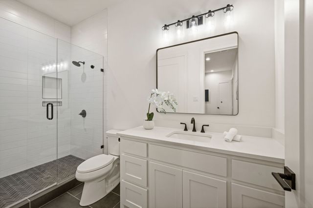 160 S Woodland Trail, Double Oak, TX 75077