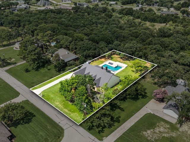 160 S Woodland Trail, Double Oak, TX 75077