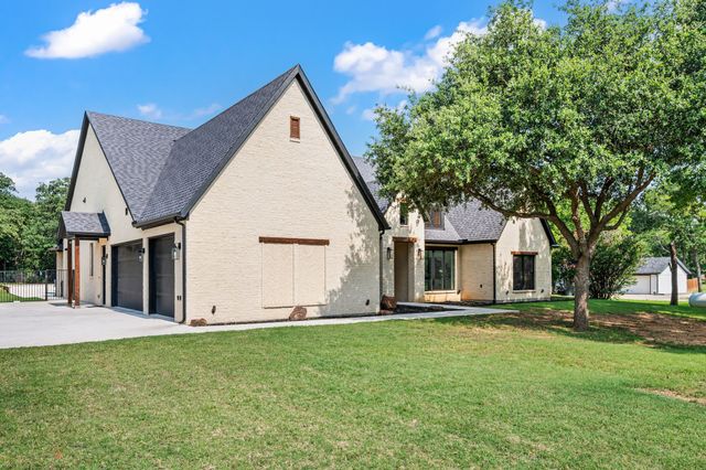 160 S Woodland Trail, Double Oak, TX 75077