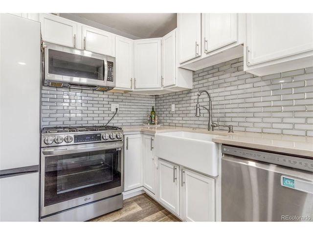 884 Vaughn St, Aurora, CO 80011