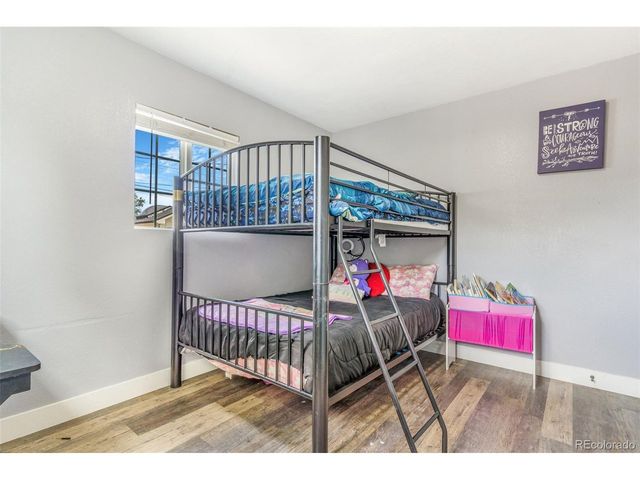 884 Vaughn St, Aurora, CO 80011