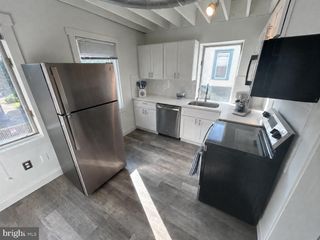 874-B COUNTY LINE RD #1, Bryn Mawr, PA 19010