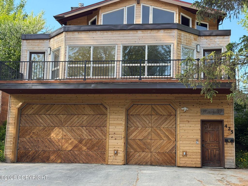 425 E 16th Avenue, Anchorage, AK 99501