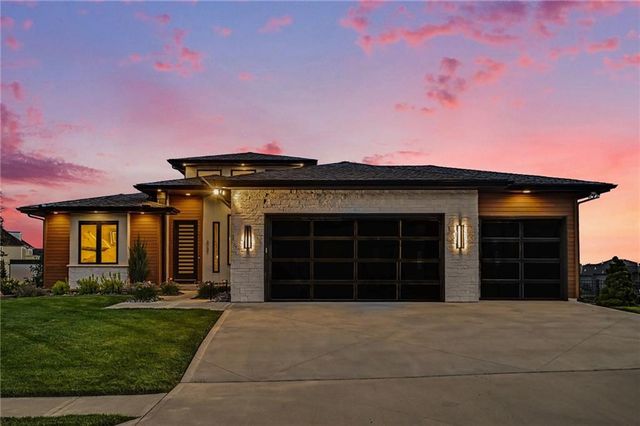 2131 NW Palisades Drive, Riverside, MO 64150