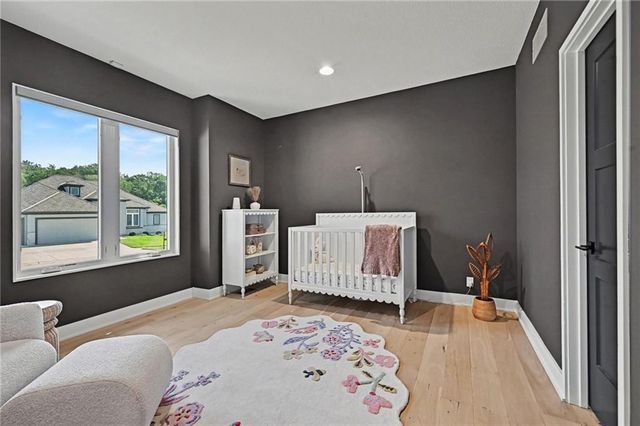 2131 NW Palisades Drive, Riverside, MO 64150