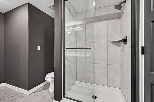 2131 NW Palisades Drive, Riverside, MO 64150