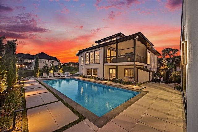 2131 NW Palisades Drive, Riverside, MO 64150
