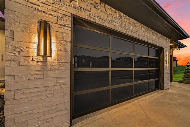 2131 NW Palisades Drive, Riverside, MO 64150