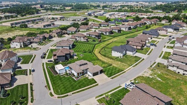 2131 NW Palisades Drive, Riverside, MO 64150