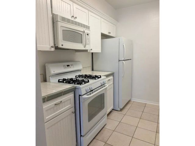 15344 Weddington Street 306, Sherman Oaks, CA 91411