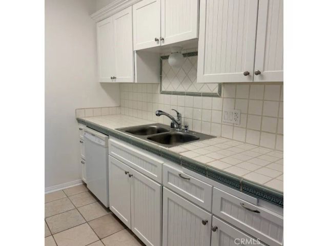 15344 Weddington Street 306, Sherman Oaks, CA 91411