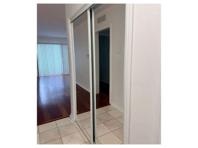 15344 Weddington Street 306, Sherman Oaks, CA 91411