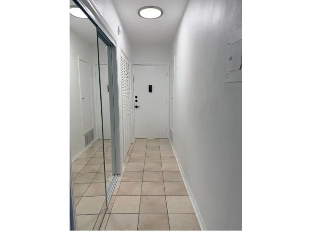 15344 Weddington Street 306, Sherman Oaks, CA 91411