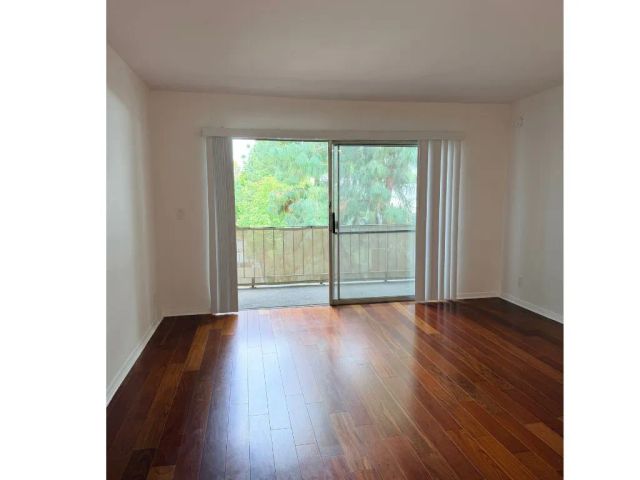 15344 Weddington Street 306, Sherman Oaks, CA 91411