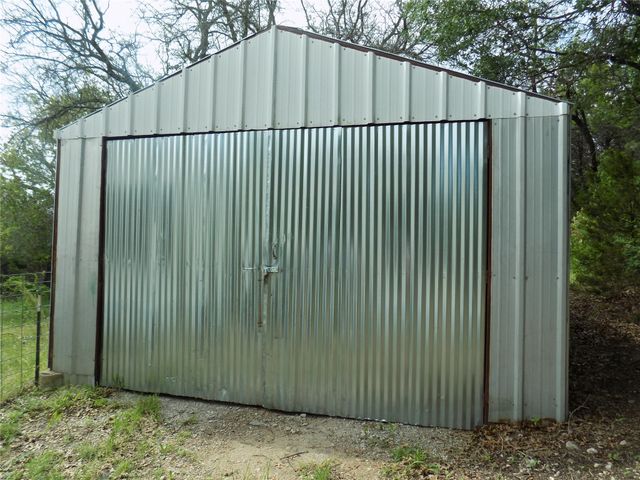 203 S Ridgeview Court, Azle, TX 76020