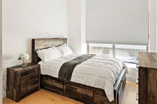 1 Garden St 4, Boston, MA 02114