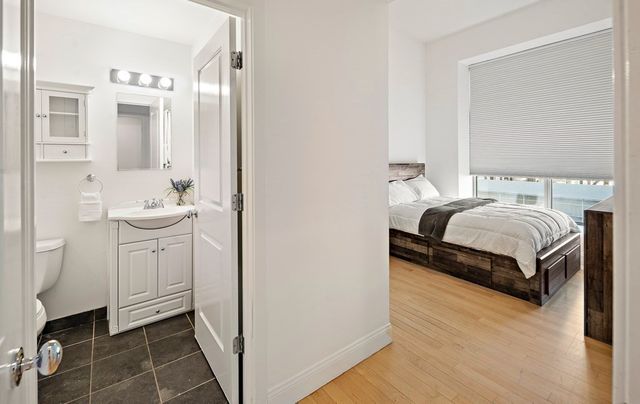 1 Garden St 4, Boston, MA 02114