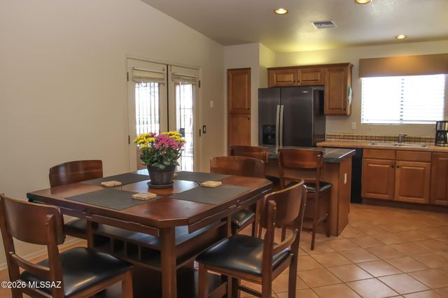 7963 S Farmhills, Tucson, AZ 85756