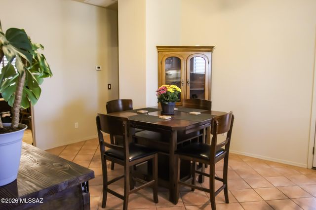 7963 S Farmhills, Tucson, AZ 85756