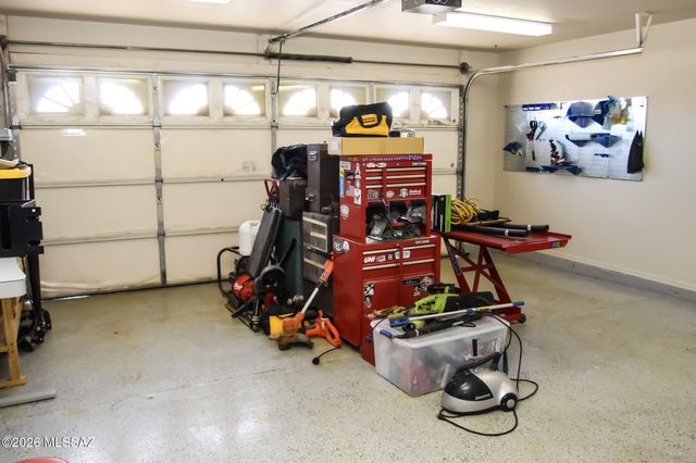 7963 S Farmhills, Tucson, AZ 85756