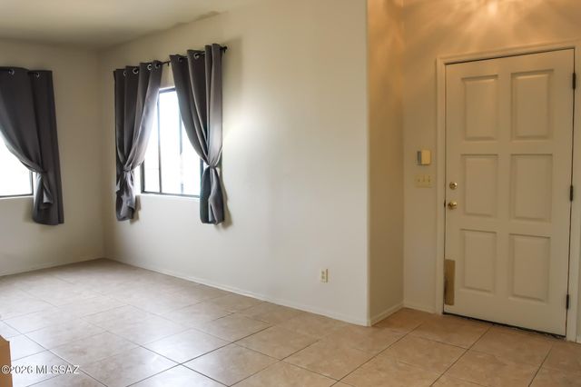 7963 S Farmhills, Tucson, AZ 85756