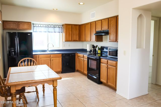 7963 S Farmhills, Tucson, AZ 85756