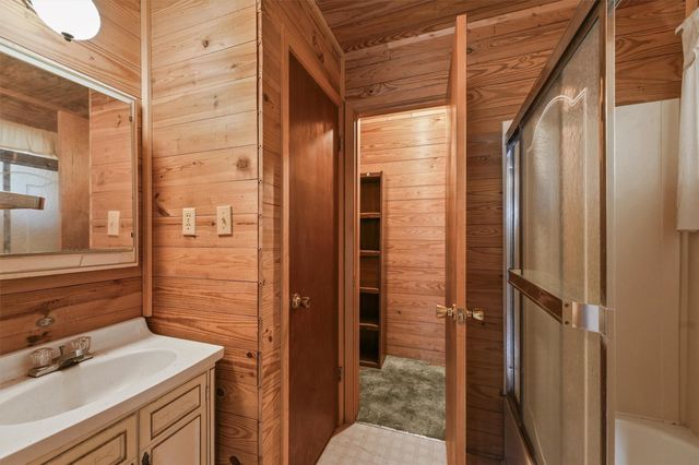 14 Walker Trail, Huntsville, TX 77320