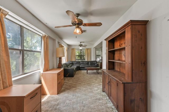 14 Walker Trail, Huntsville, TX 77320