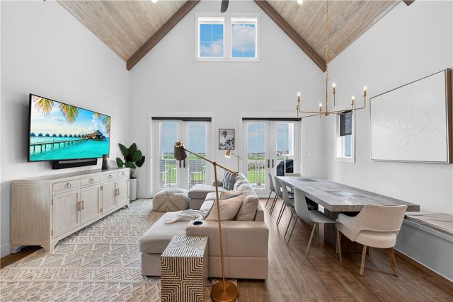 180 Sunset Ave, Port Aransas, TX 78373