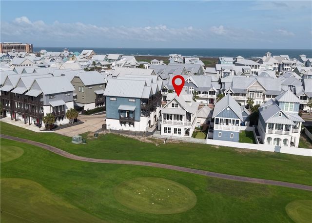 180 Sunset Ave, Port Aransas, TX 78373