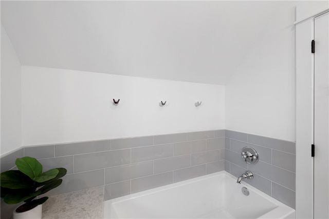 180 Sunset Ave, Port Aransas, TX 78373