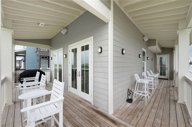 180 Sunset Ave, Port Aransas, TX 78373