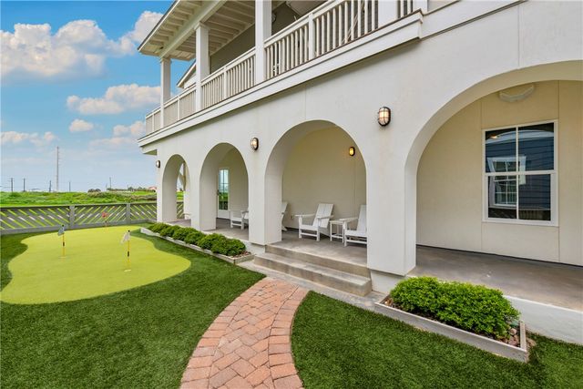 180 Sunset Ave, Port Aransas, TX 78373