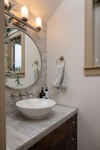 61148 Hilmer Creek Drive, Bend, OR 97702