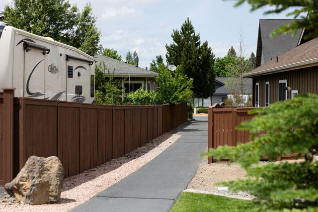 61148 Hilmer Creek Drive, Bend, OR 97702