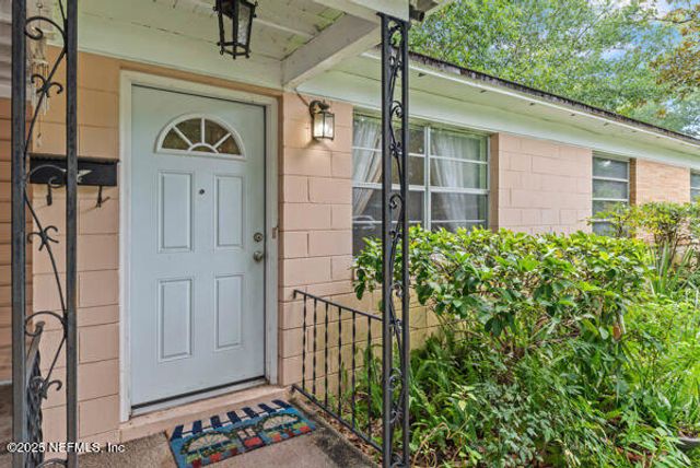 7427 RENTZ Court, Jacksonville, FL 32211