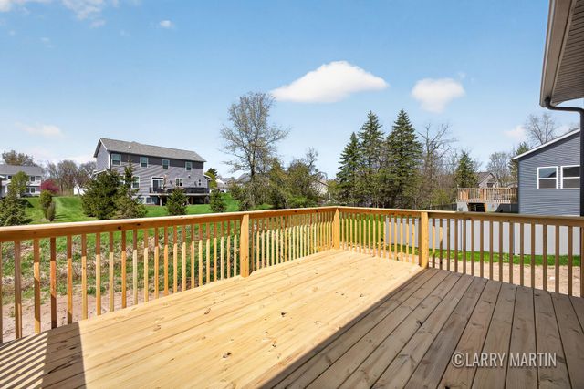 1845 Stratford Lane Nw, City Of Walker, MI 49534