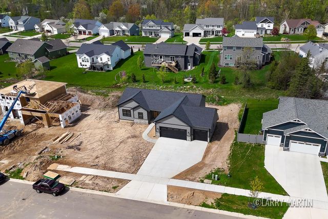 1845 Stratford Lane Nw, City Of Walker, MI 49534
