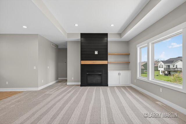 1845 Stratford Lane Nw, City Of Walker, MI 49534