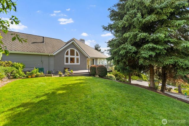 1642 204th Avenue NE, Sammamish, WA 98074