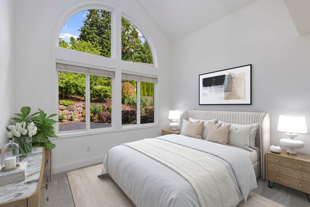 1642 204th Avenue NE, Sammamish, WA 98074