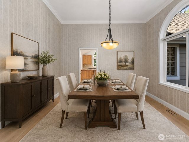 1642 204th Avenue NE, Sammamish, WA 98074